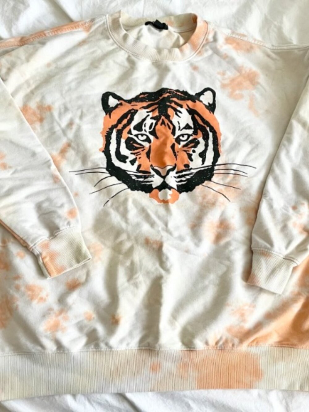 WILDFOX Women's Size Small Orange Tie-Dye La Tigre Graphic Oversized Sweatshirt